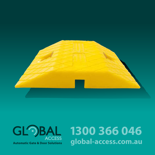 POLY SPEED HUMP – 250 X 260 X 60MM INCLUDES MOUNTING BOLTS